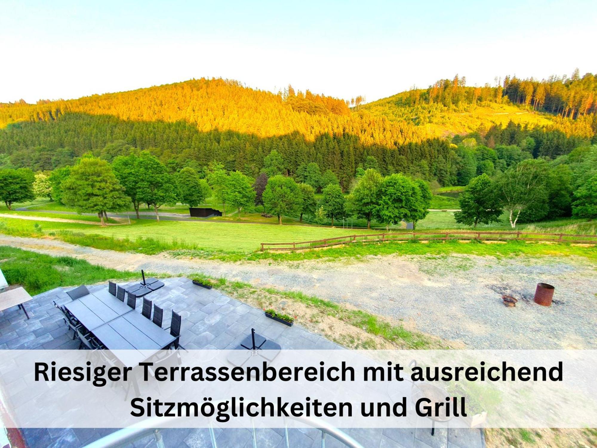 Ferienhaus Grimme - 350M2, 18 Betten - Mit Indoorspielplatz, Pool, Grosser Terrasse, Grill, Sauna, Kicker, Dart, Uvm - Ideal Fuer Familien Schmallenberg Exteriör bild